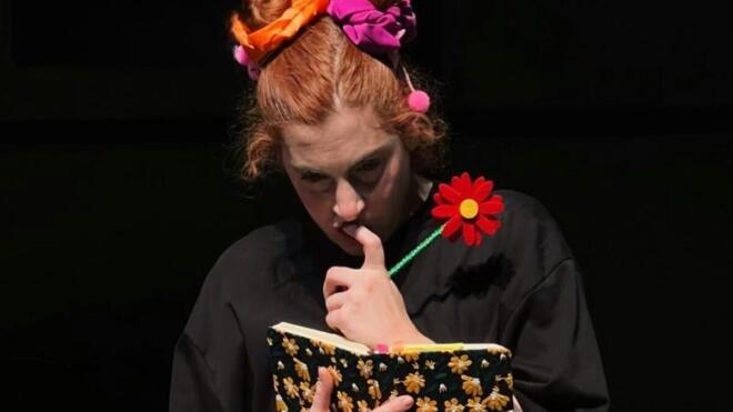 Η «Κουταλένια» του Λι Χολ ανεβαίνει στο Θέατρο Μουσούρη