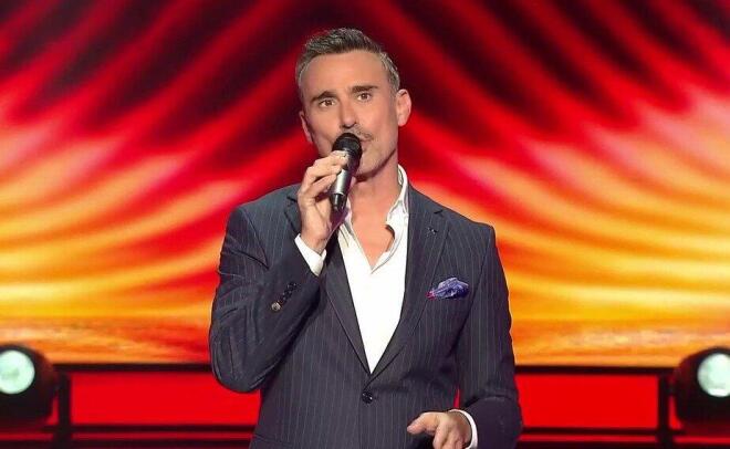 Γιώργος Καπουτζίδης για Έλενα Παπαρίζου: «Οι γιατροί μας καθησυχάζουν»