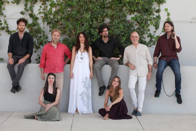 Οι Encardia στο Theatre of the No