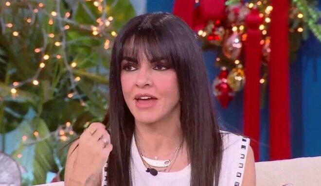 Η Μαρία Σολωμού πρωταγωνιστεί στην παράσταση Οικογένεια Άνταμς