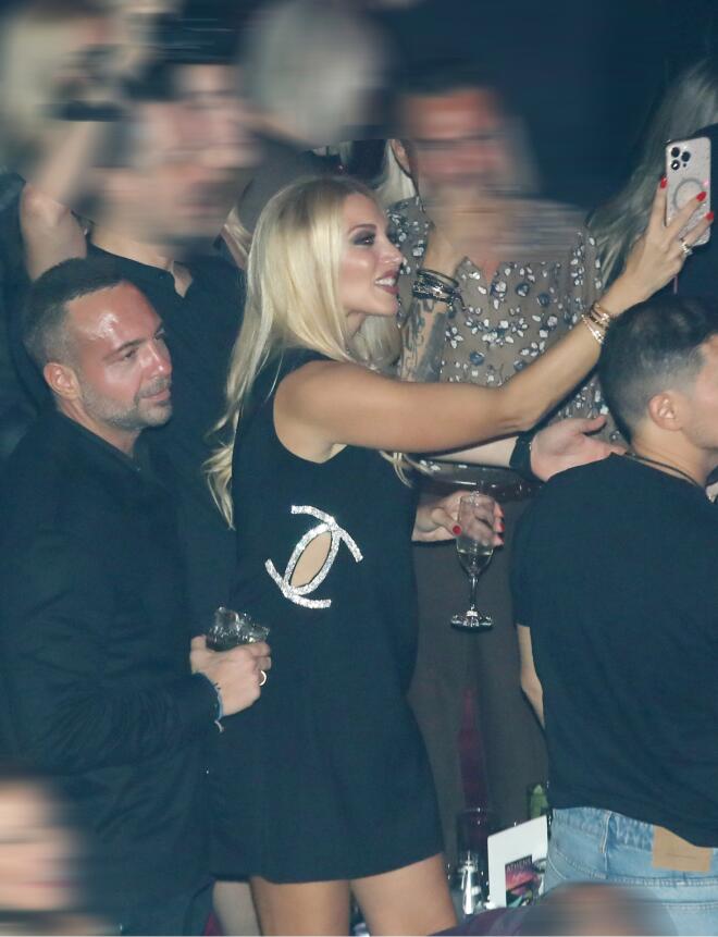 Το εντυπωσιακό φόρεμα που επέλεξε η Κωνσταντίνα Σπυροπούλου στη βραδινή της έξοδο