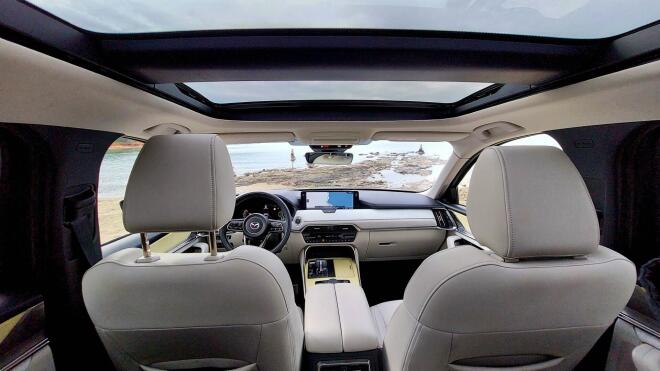 Mazda CX-60 PHEV: Δοκιμάζουμε το νέο εντυπωσιακό plug-in μοντέλο