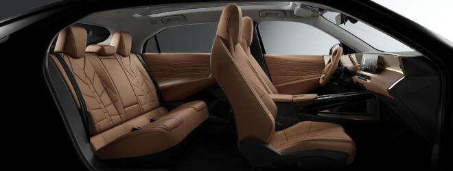 DS Ν°8: Η ναυαρχίδα στην Ελλάδα - Τιμές 