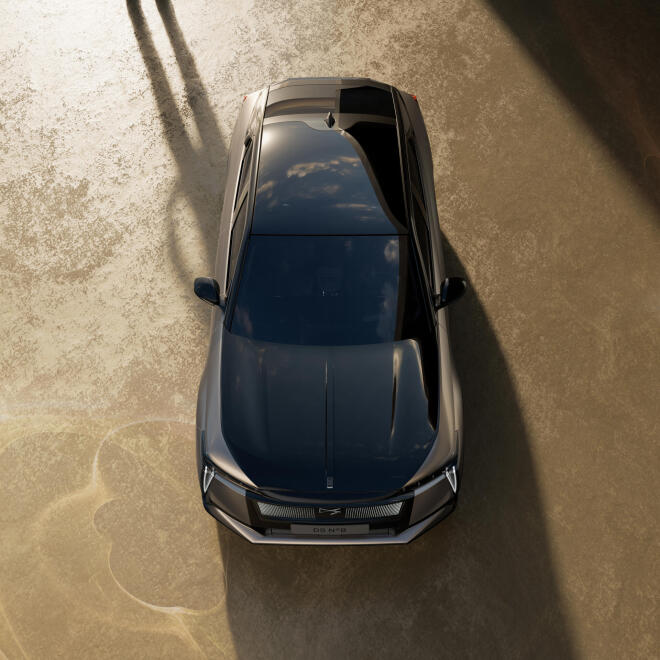 DS Ν°8: Η ναυαρχίδα στην Ελλάδα - Τιμές 