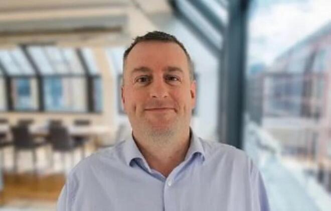 Ο Φίλιπ Γιανγκ κατηγορείται ότι νάρκωνε και βίαζε επί 13 χρόνια την πρώην σύζυγό του μαζί πέντε ακόμα άνδρες 