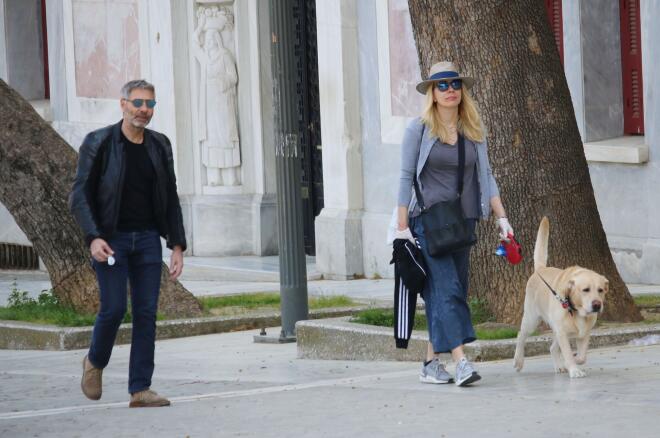 Η Σμαράγδα Καρύδη και ο Θοδωρής Αθερίδης αποφάσισαν να χωρίσουν μετά 23 χρόνια σχέσης.