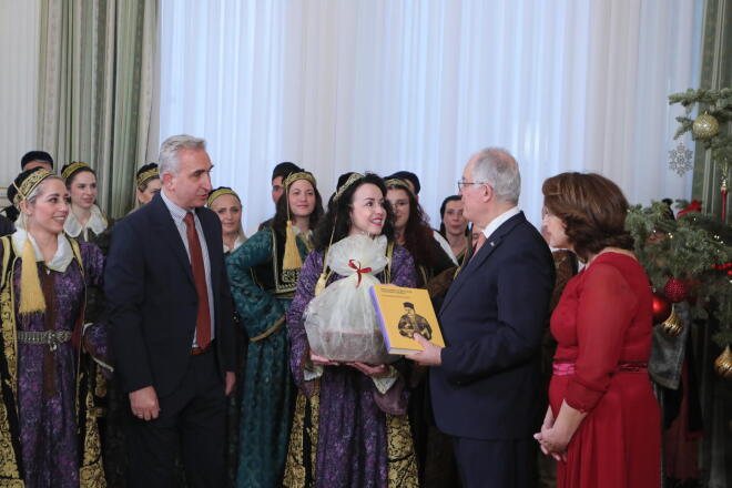 τα κάλαντα στον Πρόεδρο της Δημοκρατίας 2