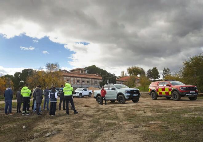 Ford Ranger Plug-in Hybrid: Ένα «όπλο» γι;α τους πυροσβέστες