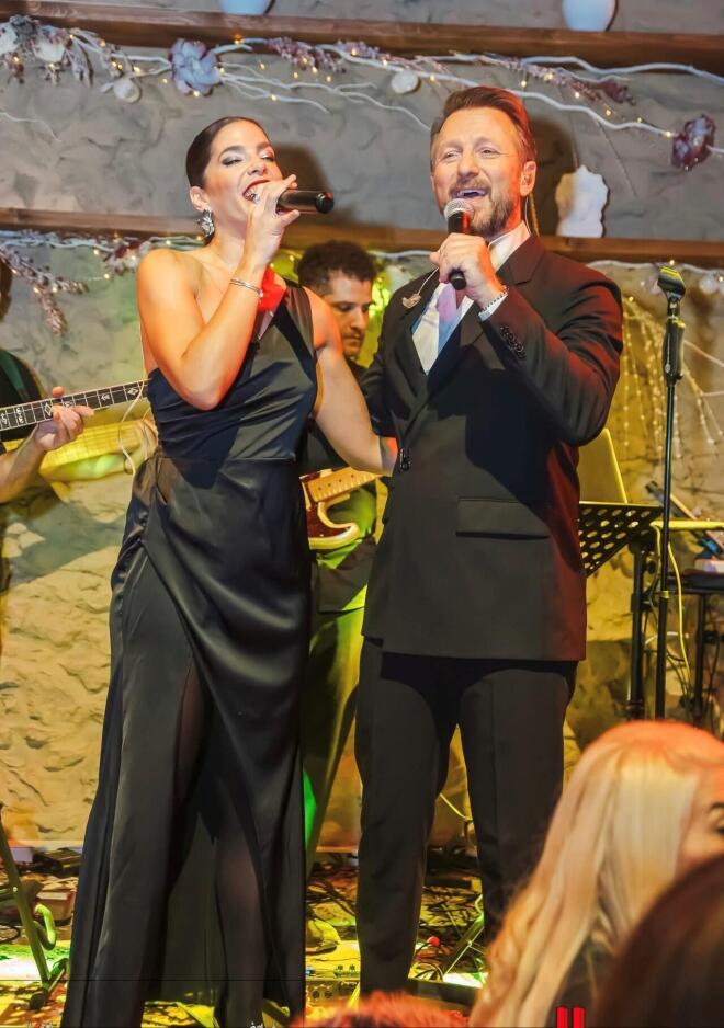 Κώστας Καραφώτης: Σε φουλ εορταστικό πρόγραμμα μαζί με τη Ματθαία Σπιταδάκη