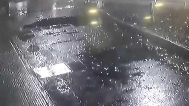 Βίντεο ντοκουμέντο από τη στιγμή της έκρηξης σε τράπεζα στον Εύοσμο