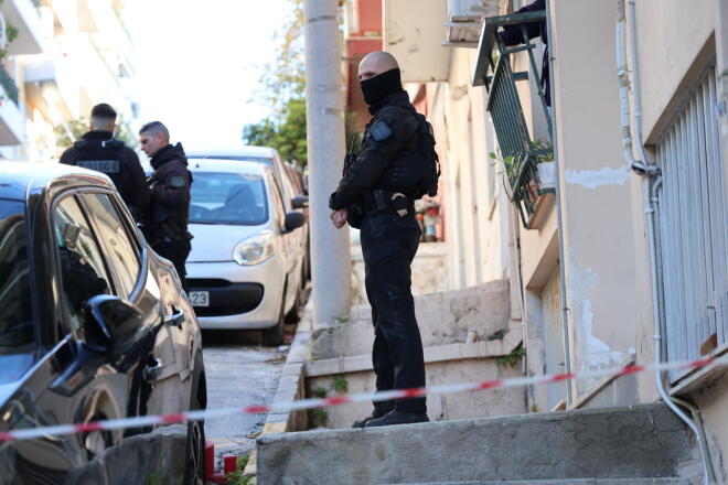 Το σημείωμα του άνδρα που μαχαίρωσε τη γυναίκα του κι έπεσε από την ταράτσα