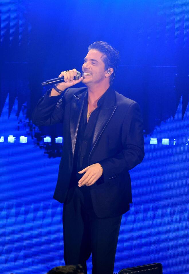 Νίκος Οικονομόπουλος