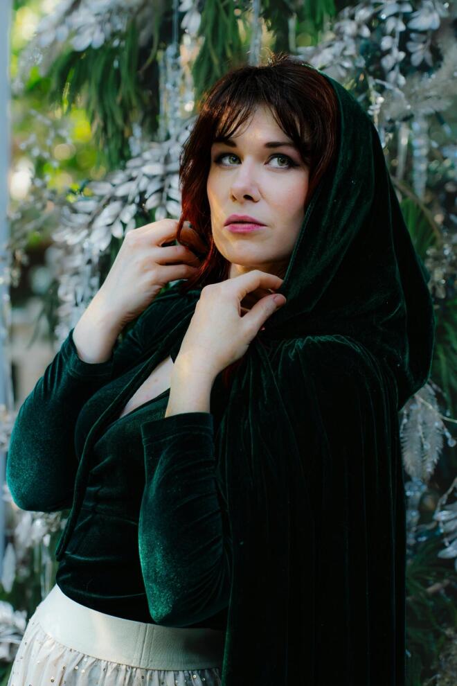 Τα βελούδινα είναι η νέα τάση της μόδας/ φωτογραφία από pexels 