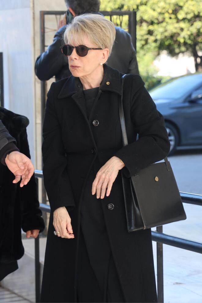 Θλιψη για την Έλενα Ακρίτα