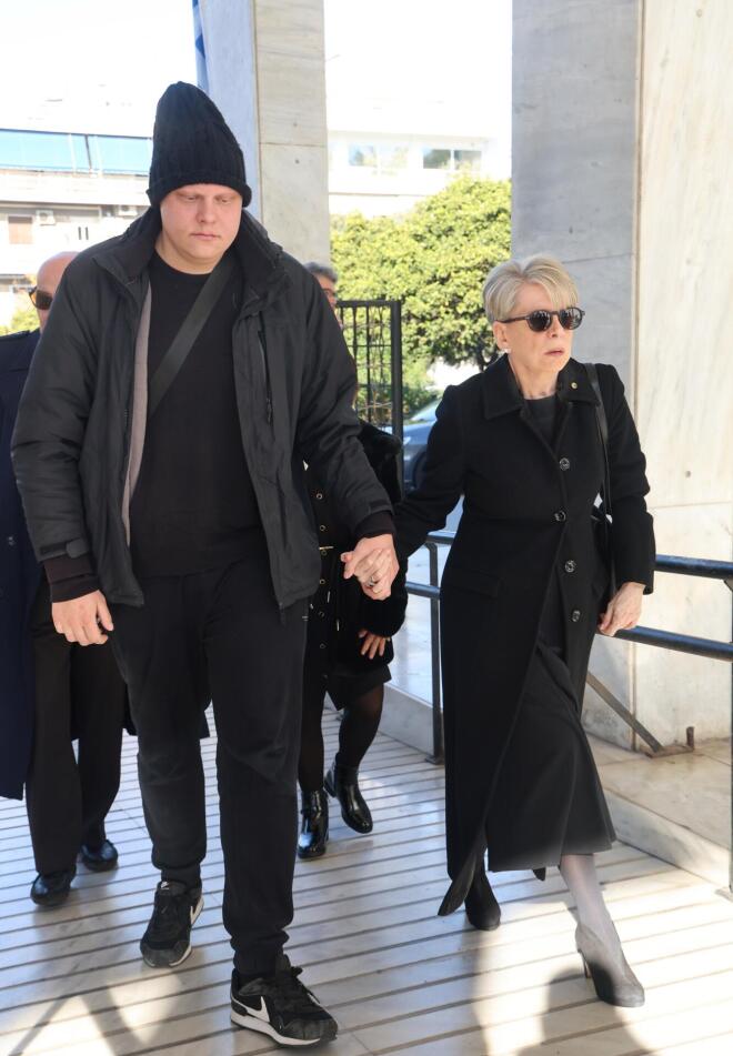 Έλενα Ακρίτα: Στο πλευρό της ο γιος της Παύλος