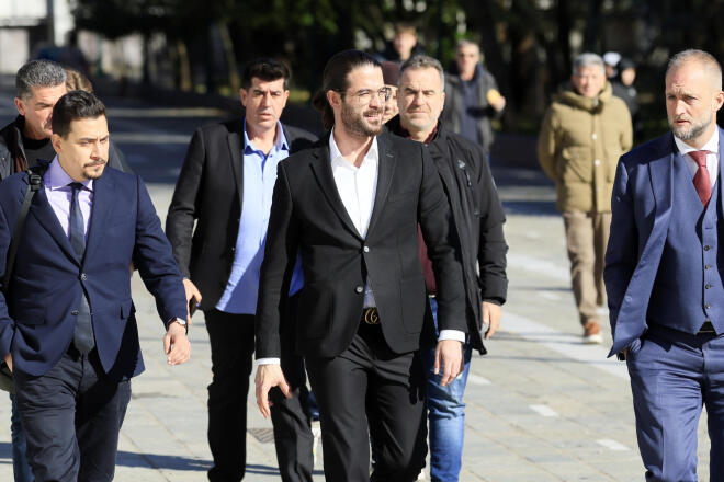 Μουγκοπέτρος δικαστήρια 2