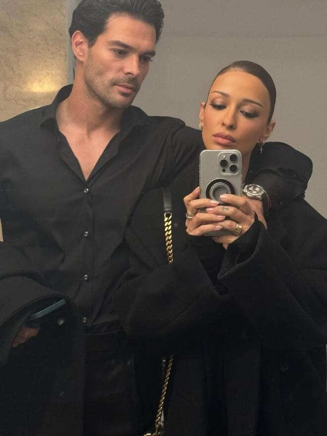 Ελένη Φουρέιρα: Ποζάρει με τον Αλμπέρτο Μποτία μέσα στο ασανσέρ