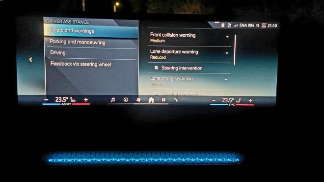 BMW 330e: Οδηγούμε την plug-in υβριδική έκδοση με 292 ίππους  