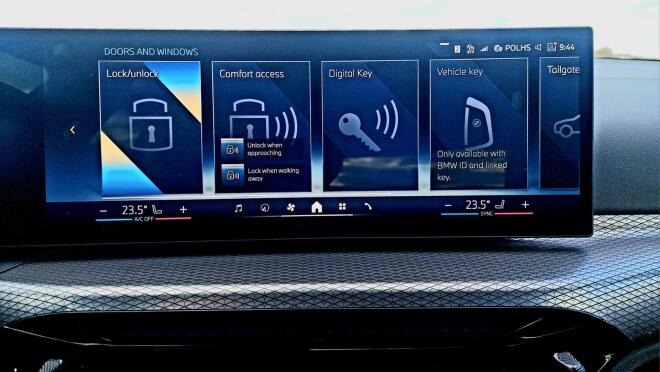 BMW 330e: Οδηγούμε την plug-in υβριδική έκδοση με 292 ίππους  