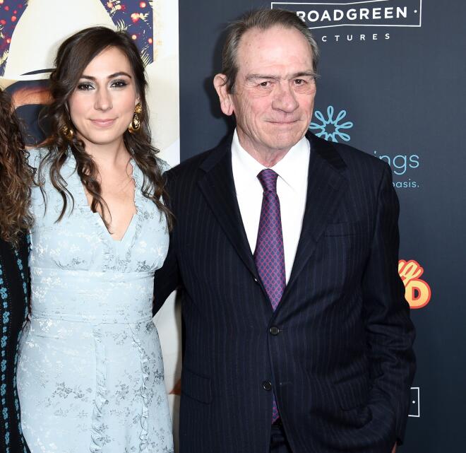 Νεκρή σε ξενοδοχείο η κόρη του οσκαρικού ηθοποιού Τόμι Λι Τζόουνς