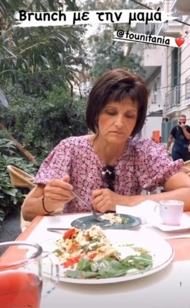 τουνη μητερα