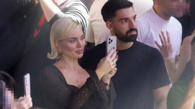 Η Αλεξάνδρα Παναγιώταρου και ο Αλέξανδρος Λυκούδης σε βραδινή τους έξοδο τον Νοέμβριο του 2025 