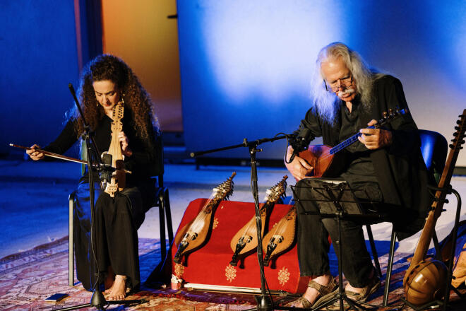 To ντουέτο Ross Daly και Κέλυ Θωμά για πρώτη φορά στο Theatre of the No