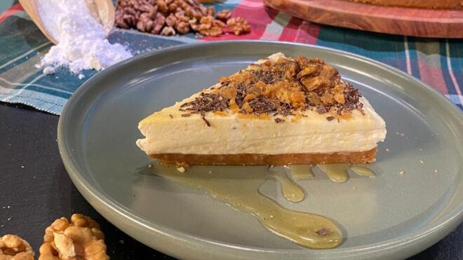 Cheesecake με μελομακάρονα