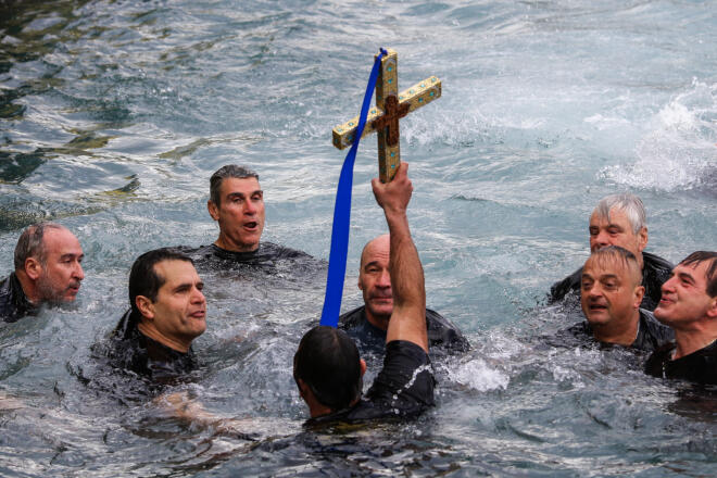 Θεοφάνια στον Αγ. Διονύσιο στο Κολωνάκι και στον Πειραιά
