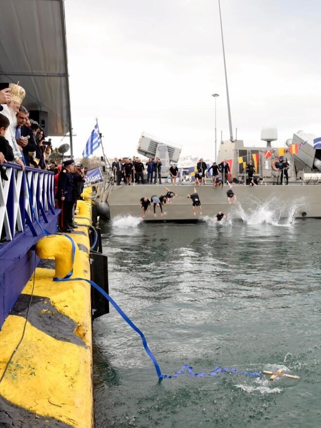 Μπαλατσινού: Με τον Κικίλια και τον γιο τους στον αγιασμό των υδάτων