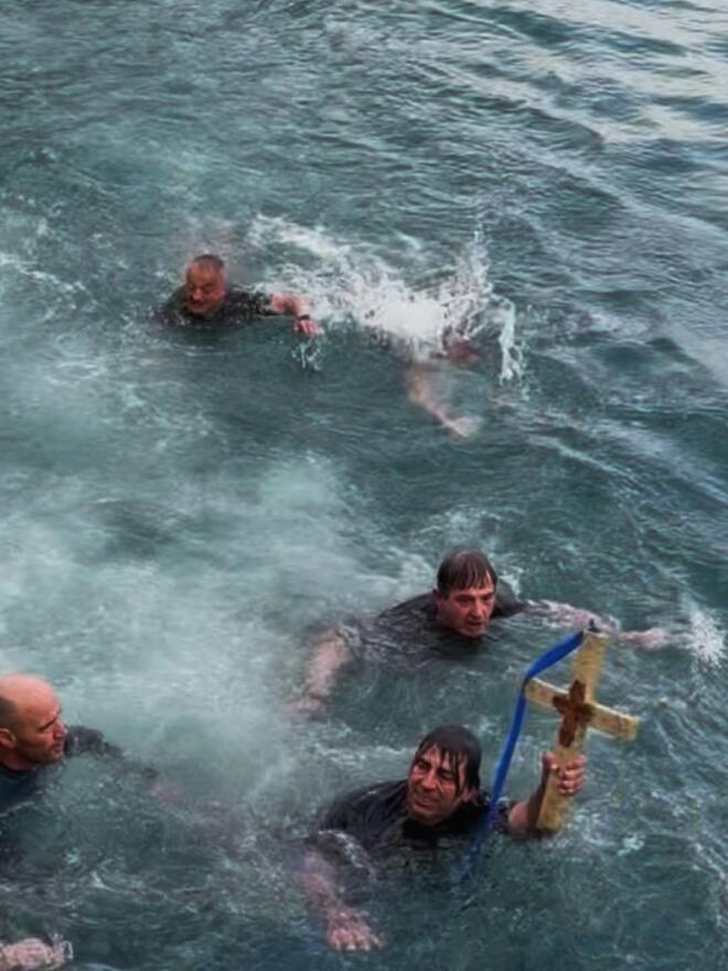 Μπαλατσινού: Με τον Κικίλια και τον γιο τους στον αγιασμό των υδάτων