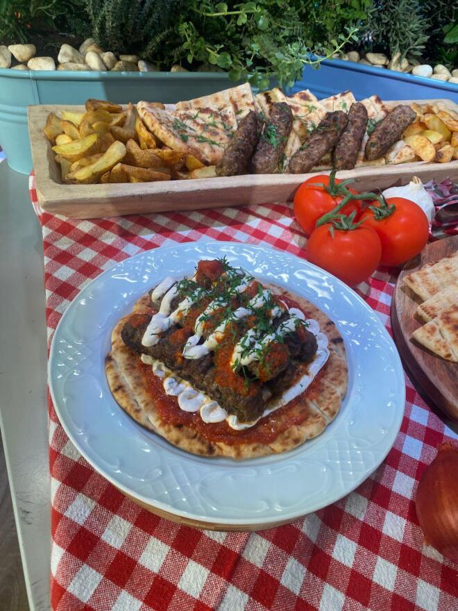 Εύκολη συνταγή για κεμπάπ γιαουρτλού