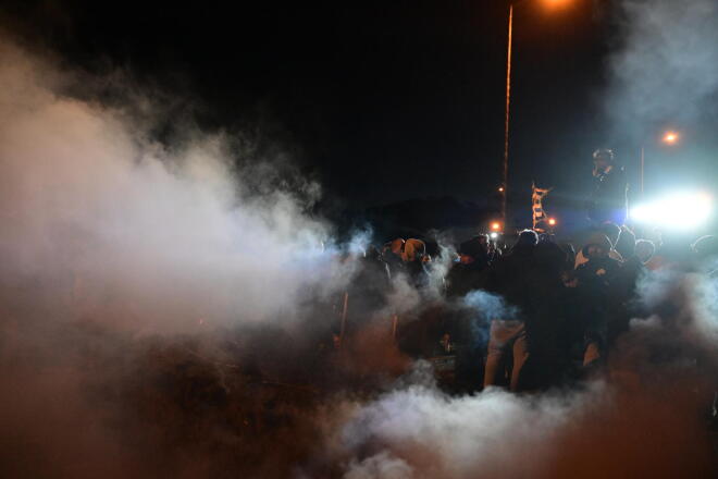 Επεισόδια στο μπλόκο της Θήβας