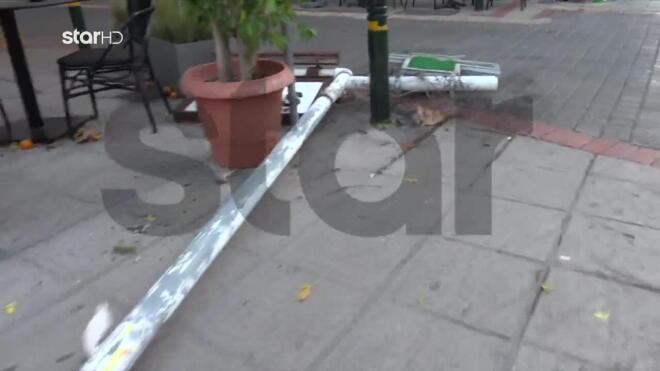 Πινακίδα φαρμακείου ξεκόλλησε και χτύπησε μαθήτρια στο κεφάλι