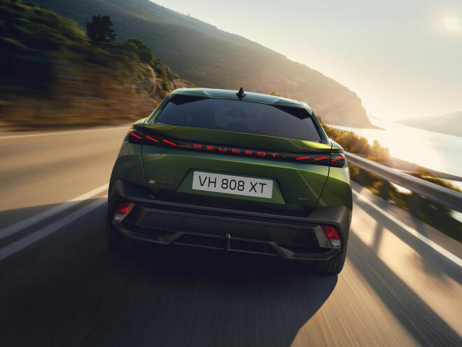 PEUGEOT 408: Όλα όσα πρέπει να γνωρίζετε για το νέο μοντέλο