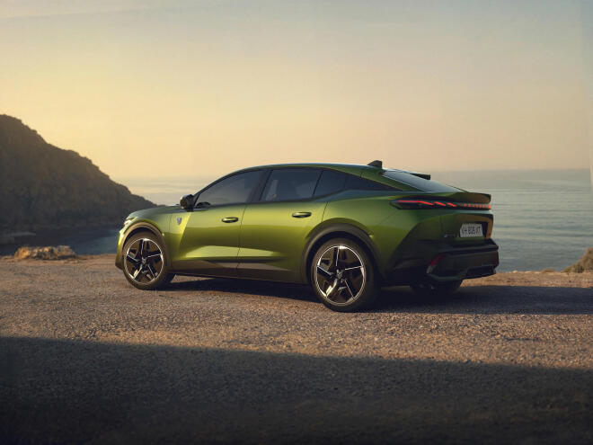 PEUGEOT 408: Όλα όσα πρέπει να γνωρίζετε για το νέο μοντέλο