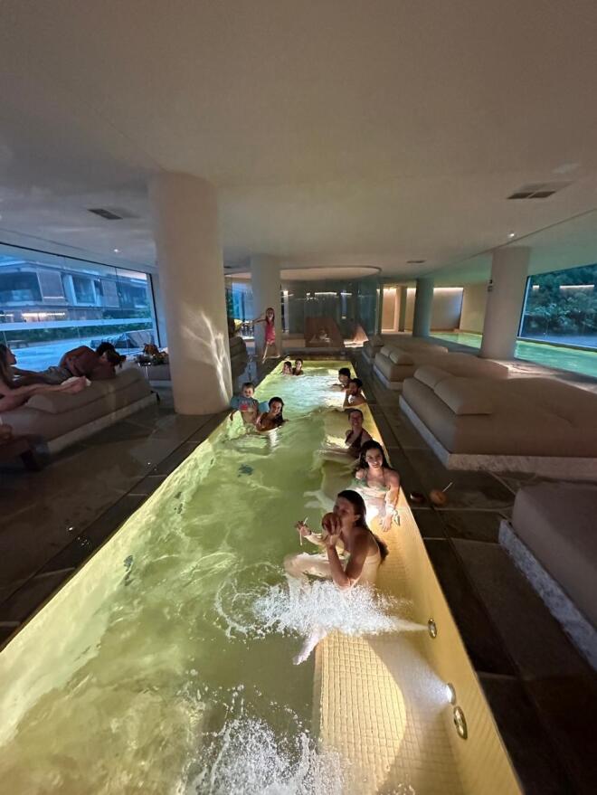 Zιζέλ: Οικογενειακές στιγμές με τα τρία της παιδιά & οι ευχές για το 2026