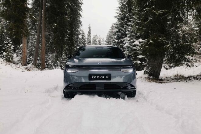 Zeekr 7X: Κατακτά τον Παρνασσό