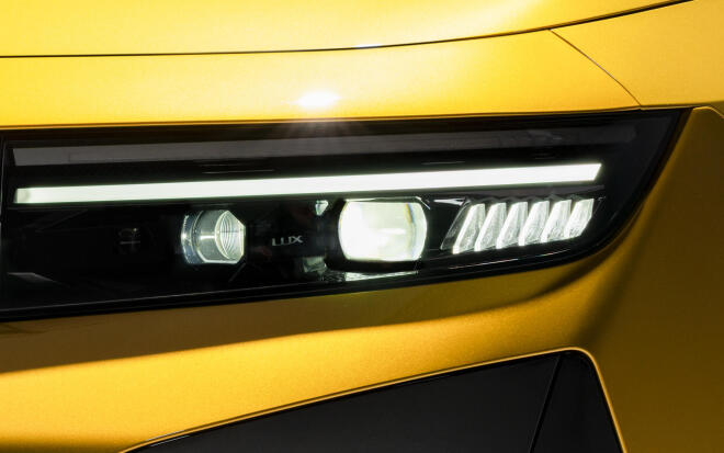 Opel Astra:Τα φώτα του κάνουν την νύχτα -ημέρα