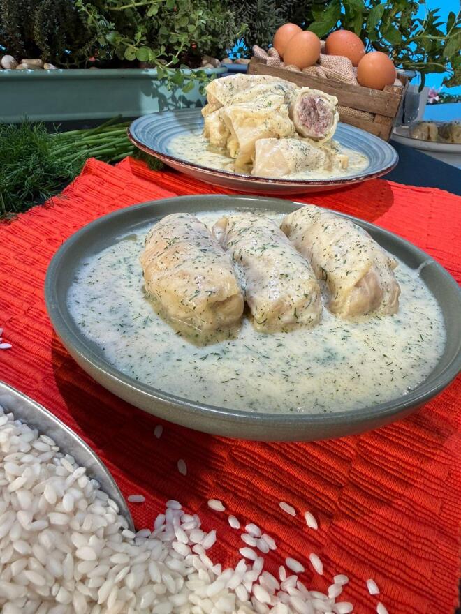 Σου αρέσουν οι λαχανοντολμάδες; Αυτή η συνταγή θα σε ενθουσιάσει