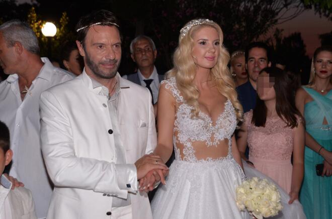 Στιγμιότυπο από τον γάμο του πρώην ζευγαριού / NDP Photo Agency