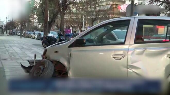 Τροχαίο Θεσσαλονίκη: 24χρονη οδηγός έπεσε σε σταθμευμένα οχήματα