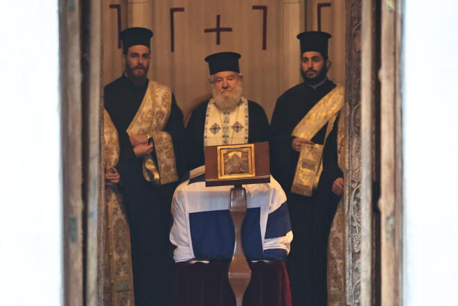 Η ισπανική βασιλική οικογένεια αποχαιρέτησε την πριγκίπισσα Ειρήνη της Ελλάδας στη Μαδρίτη.