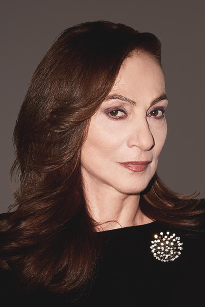 Η Φιλαρέτη Κομνηνού στον ρόλο της «Κατερίνης Χαριτάκη» στη σειρά «Μια νύχτα μόνο»