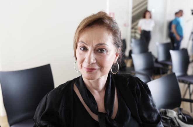 Φιλαρέτη Κομνηνού  στη συνέντευξη τύπου "Αντιγόνη του Σοφοκλή", τον Μάιο του /2025/ NDP ΘΩΜΑΣ ΔΑΣΚΑΛΑΚΗΣ