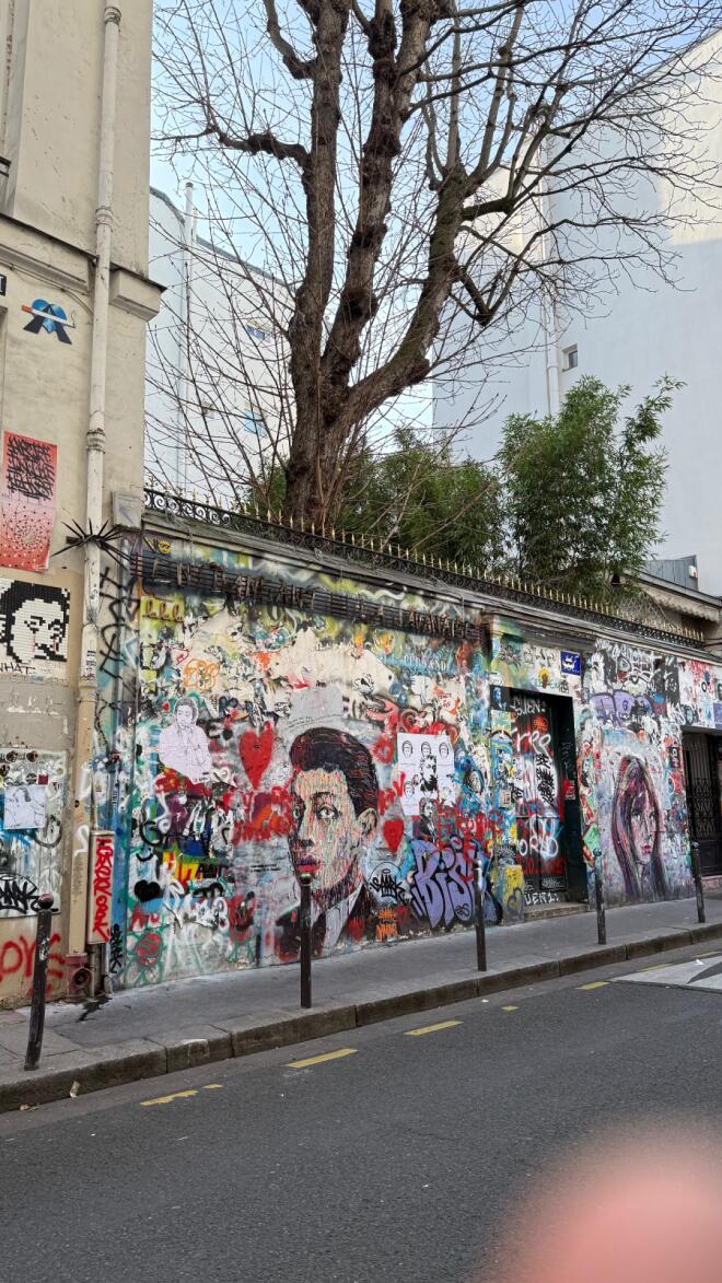 Σμαράγδα Καρύδη: «Bonjour!» - Η ανάρτηση της ηθοποιού από το Παρίσι