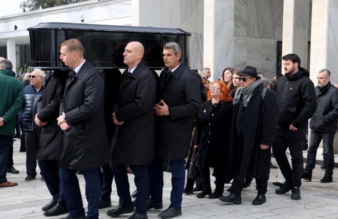 Μέλπω Ζαρόκωστα: Θλίψη στην κηδεία της αγαπημένης ηθοποιού / NDP Photo Agency - Ανδρέας Νικολαρέας