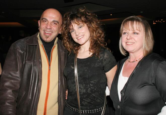 Η Ελεωνόρα Ζουγανέλη το 2007 με τους γονείς Γιάννη Ζουγανέλη και Ισιδώρα Σιδέρη