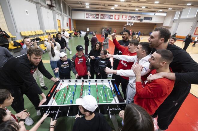 Νοva και ΚΑΕ Ολυμπιακός δημιουργούν εμπειρίες έμπνευσης για έφηβους