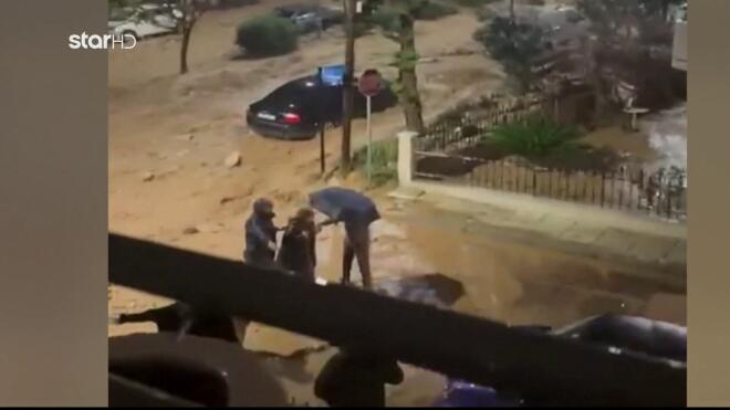 Διάσωση γυναίκας στην ΄Άνω Γλυφάδα